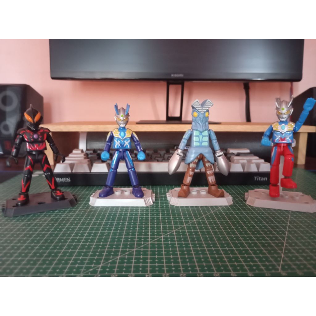 paketan blokees ultraman gv01