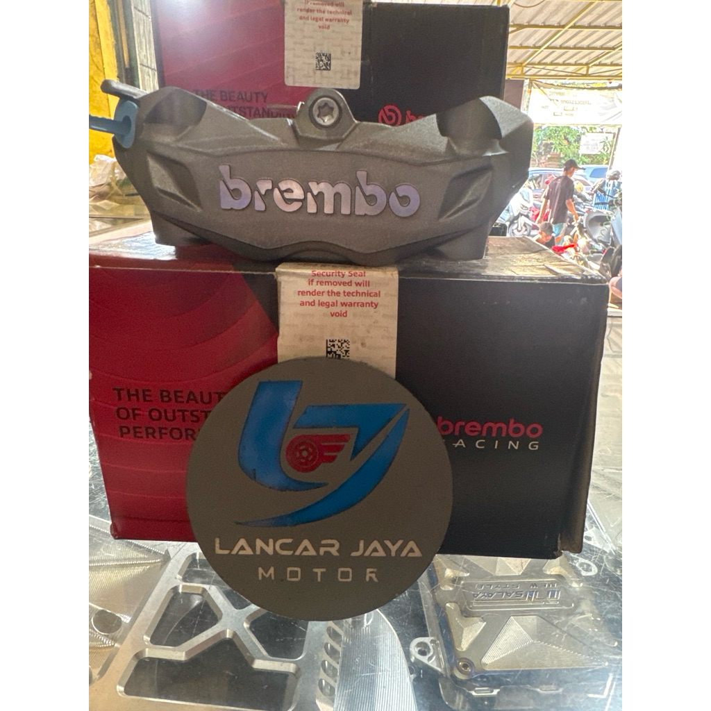 Kaliper Brembo M432 kiri pitch 100mm