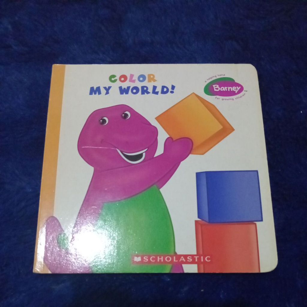 buku color my world (barney)