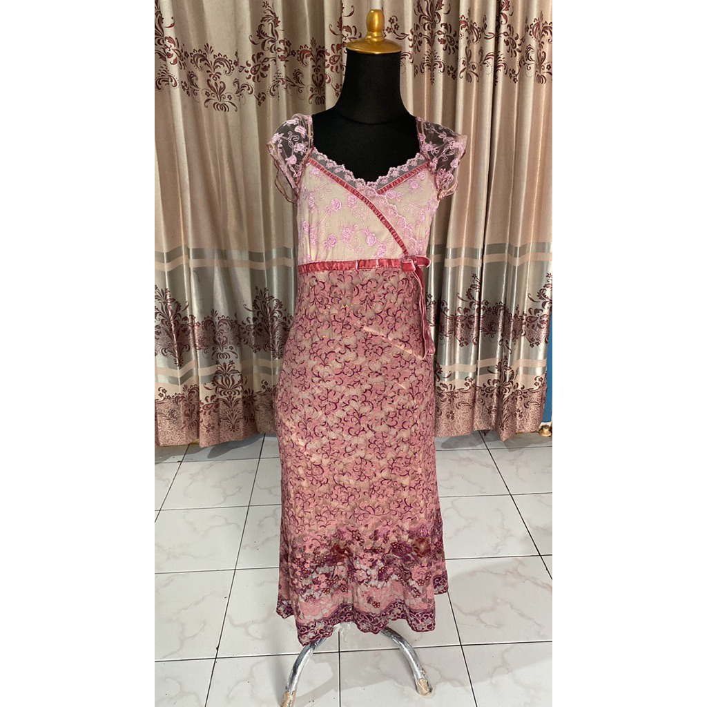 Dress simple, elegan, mewah, sexy