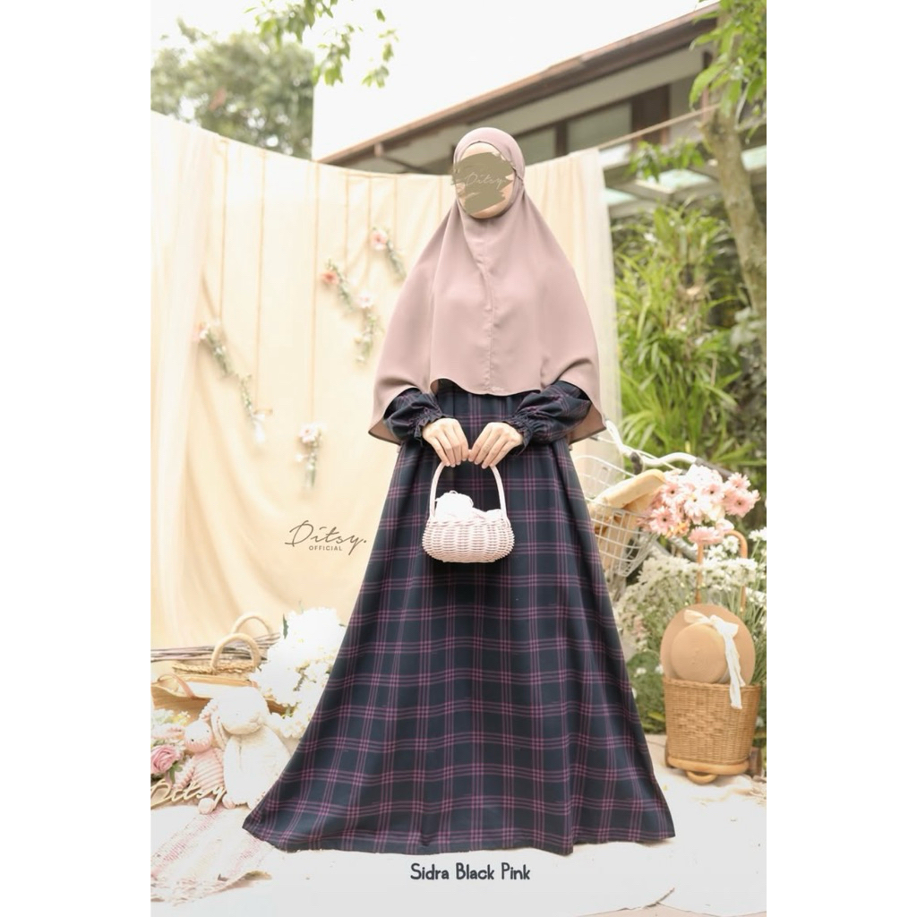 DITSY OFFICIAL • DITSY SEPTEMBER 2025 • DITSY NIGHTGOWN 2025