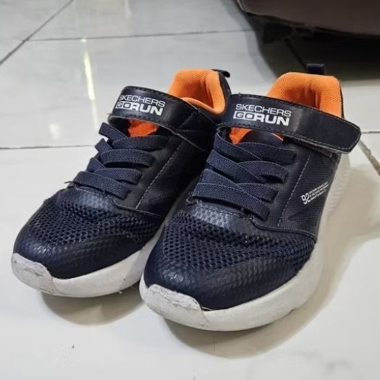 Sepatu Skechers Kids Performance GO RUN ELEVATE (SN403982L) Warna biru Navy/Orange Preloved size 32 