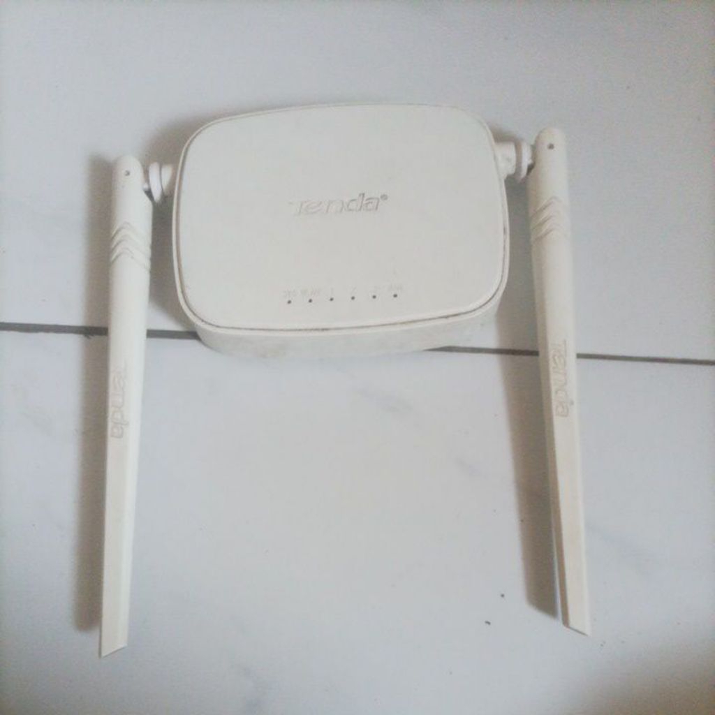 router wifi tenda n300