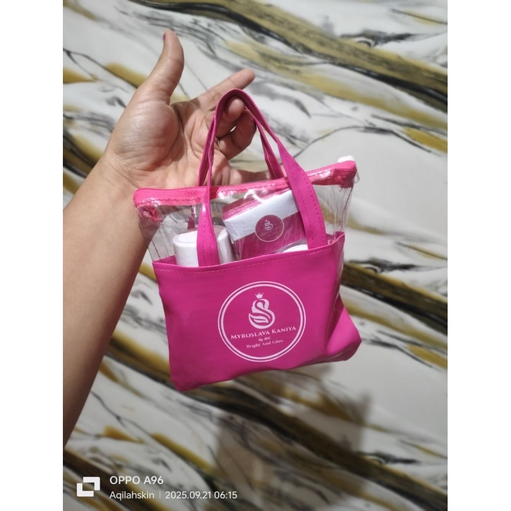 MK GLOw SKINCARE paket lengkap (cream 2 pot, sabun toner dan serum)