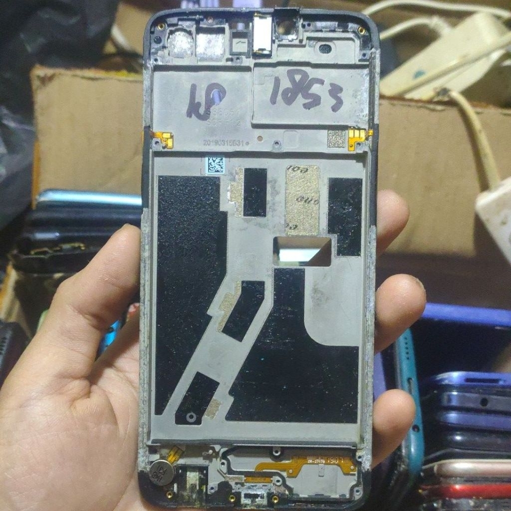 Frame LCD OPPO A3S 1803, 1853 Cabutan Ori – Mulus, Lurus, Layak Pakai