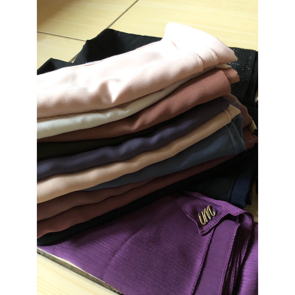 PRELOVED HIJAB SEGIEMPAT VOAL
