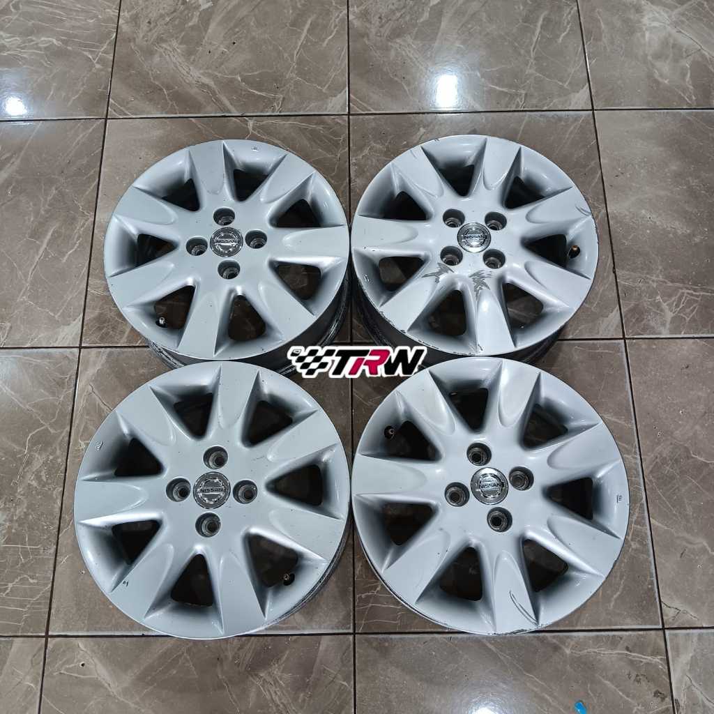Velg Bekas Copotan Ori Nissan March R15 Pcd4x100 Silver