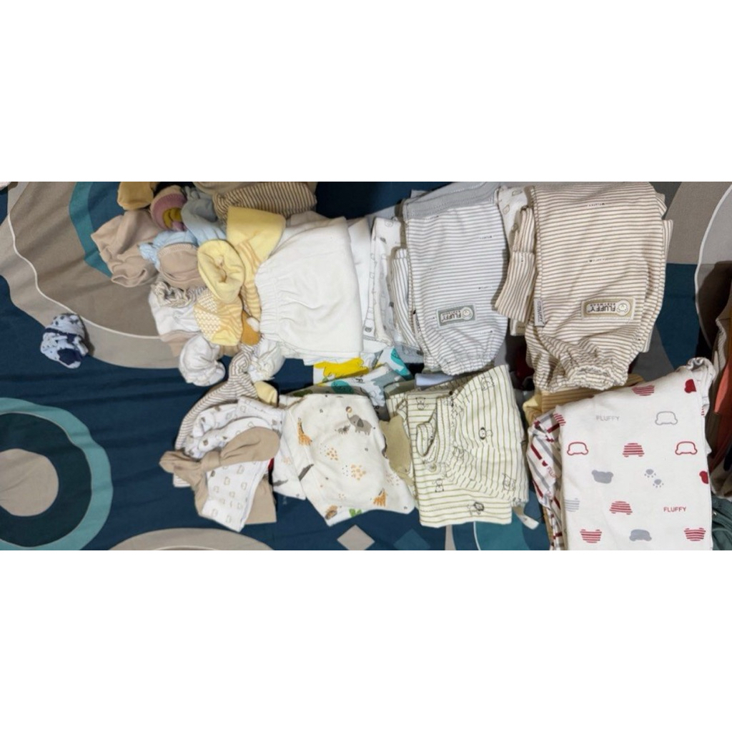 Bundling Baju bayi dan sartaki merk fluffy dan libby
