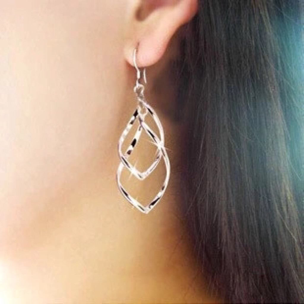 Anting Gantung Panjang Bentuk Geometri untuk Wanita