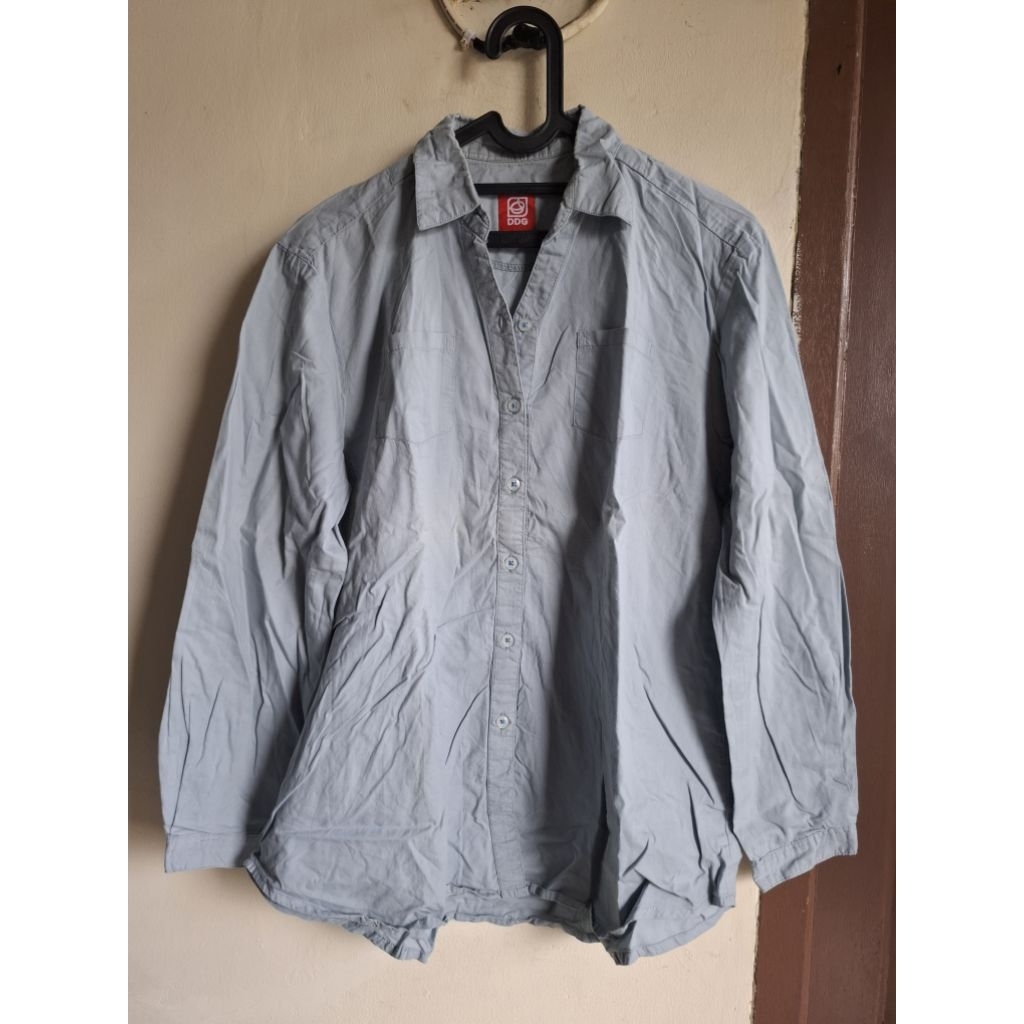 kemeja biru muda tosca