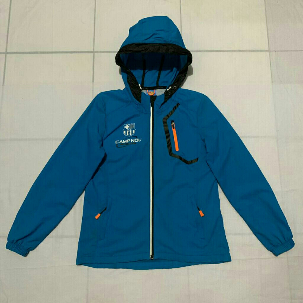 JAKET ANAK OFFICIAL PRODUCT OF BARCELONA FC