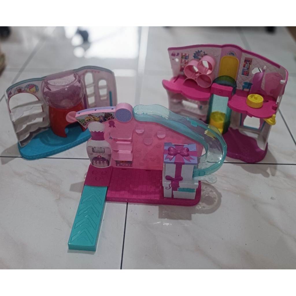 RUMAH MAINAN RAK SHOP MOOSE SHOPKINS