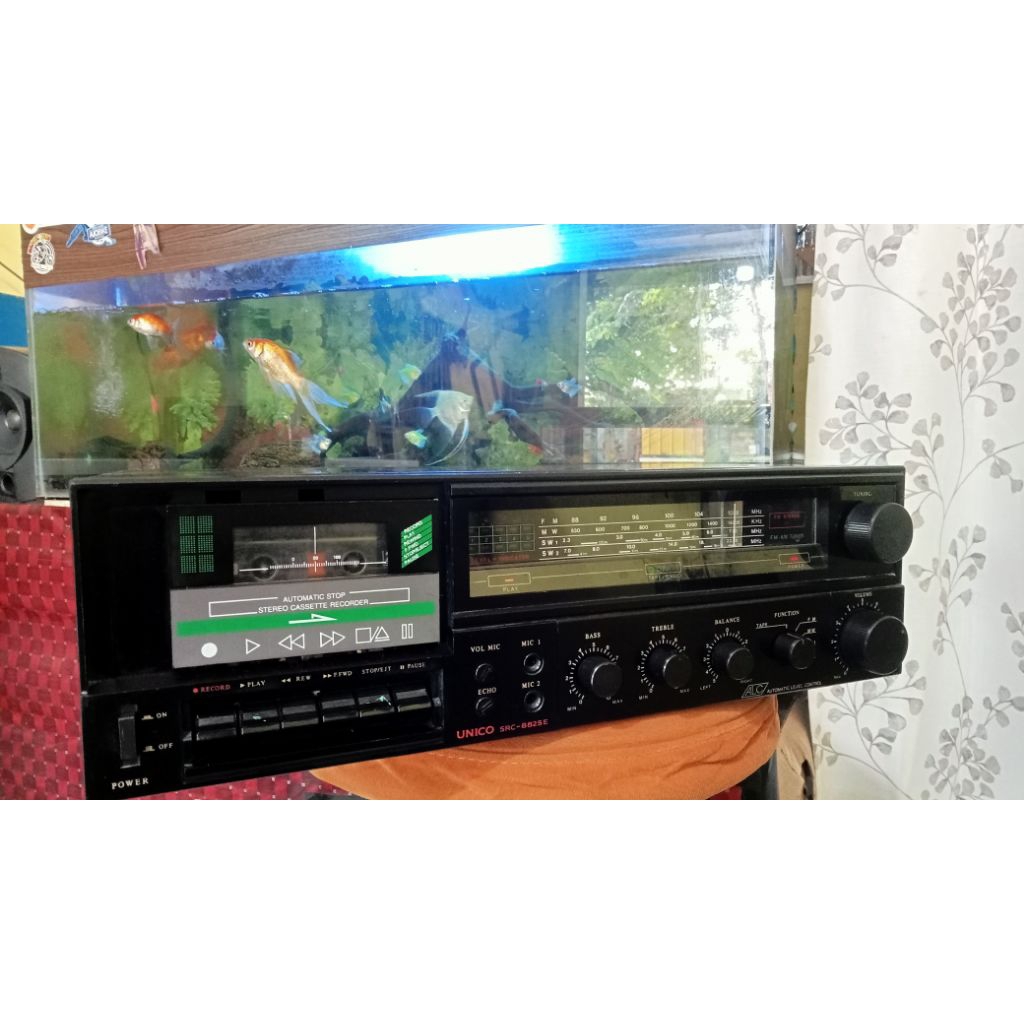 tape radio deck UNICO model SRC-8825 E made in japan