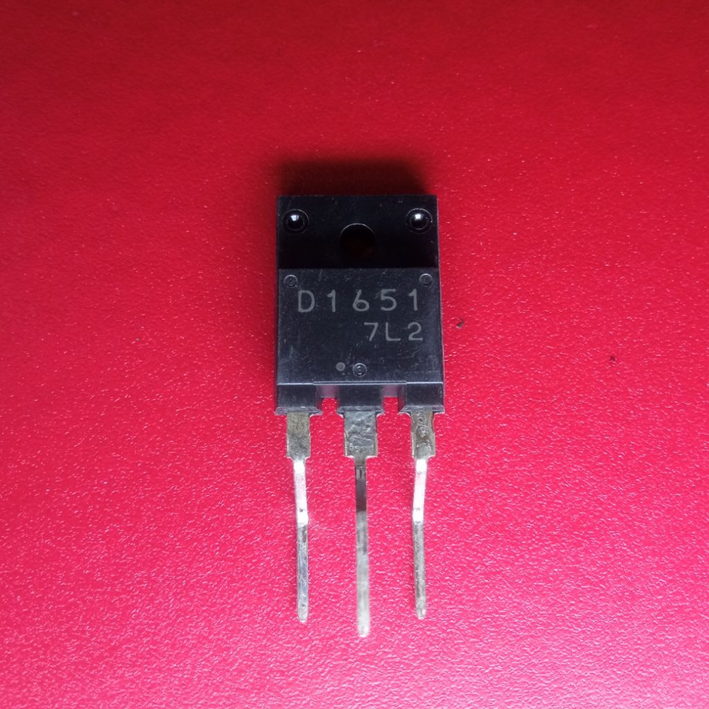 KOMPONEN TRANSISTOR  D1651