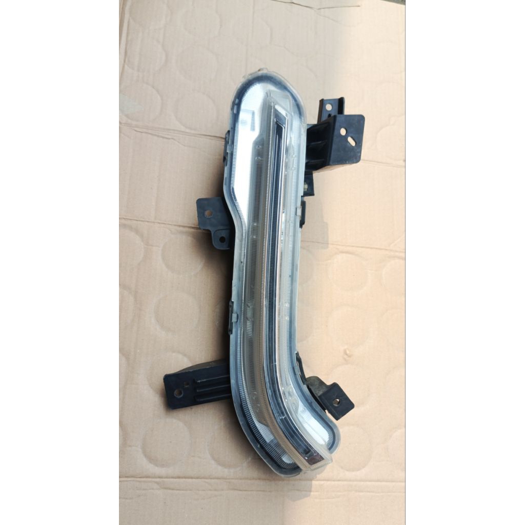 Lampu DRL bumper WULING CONFERO S kiri original