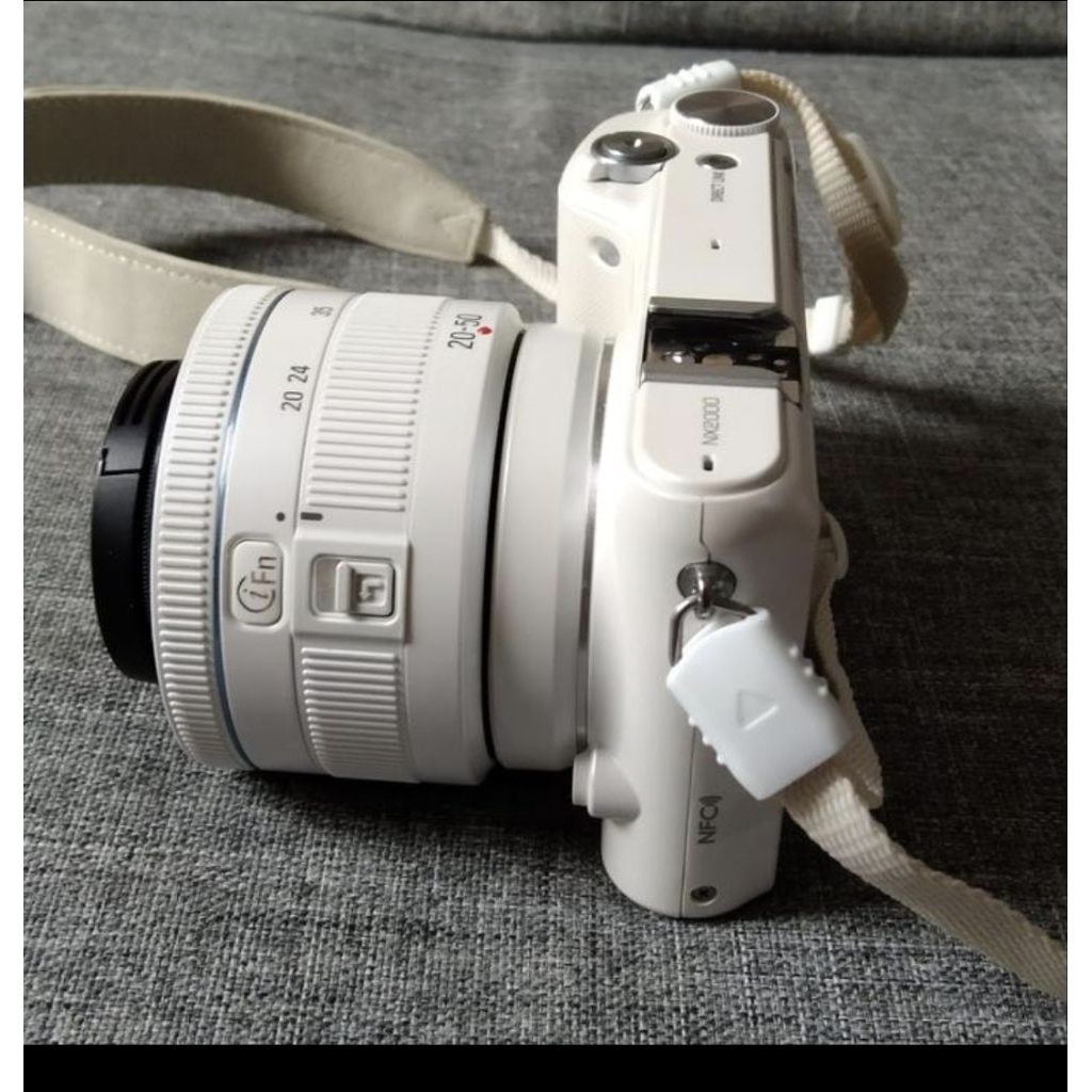 Samsung NX2000 Kit 20-50mm Mirrorless