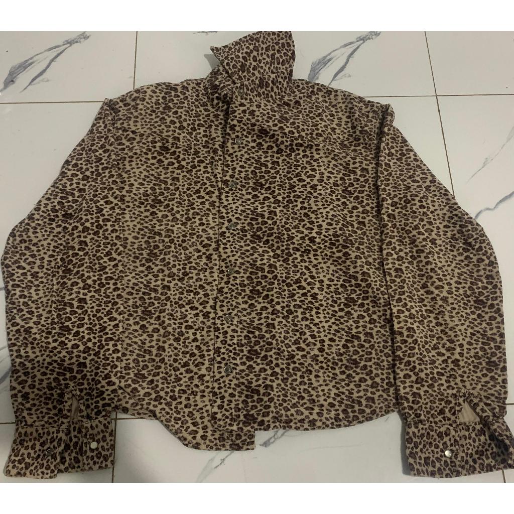 Kemeja motif macan 2