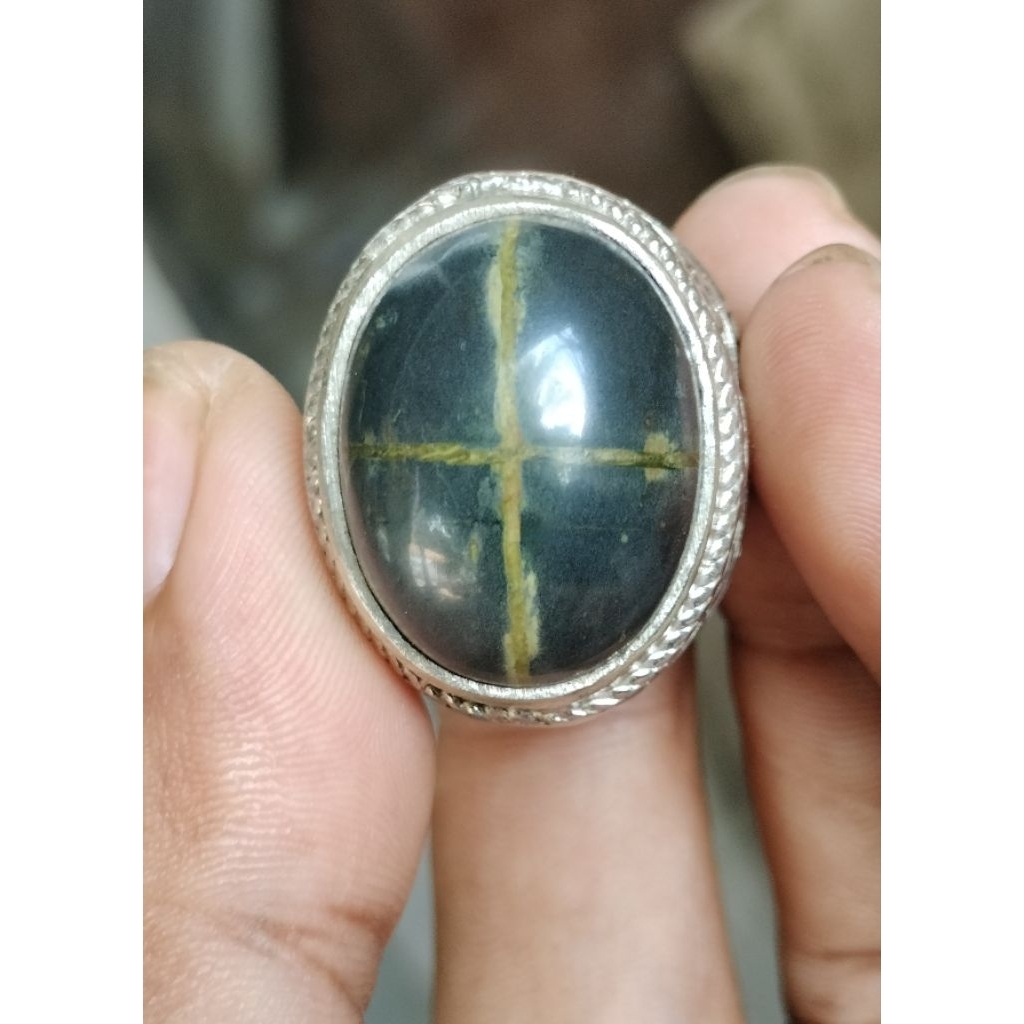 Batu Tapak Jalak  Badar BesiTali Mas