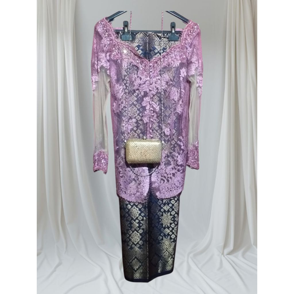 setelan kebaya Sabrina ungu Payet dan kain songket  violet  mewah