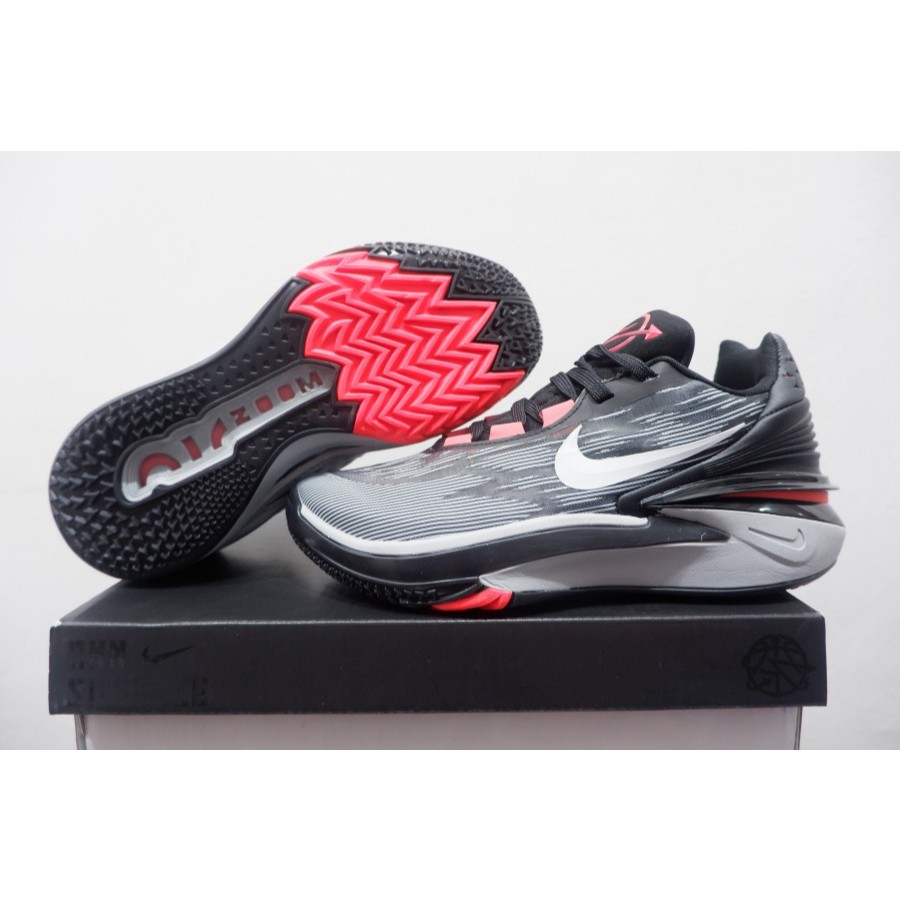 SEPATU BASKET NK AIR GT CUT 2 LOW BLACK BRIGHT CRIMSON