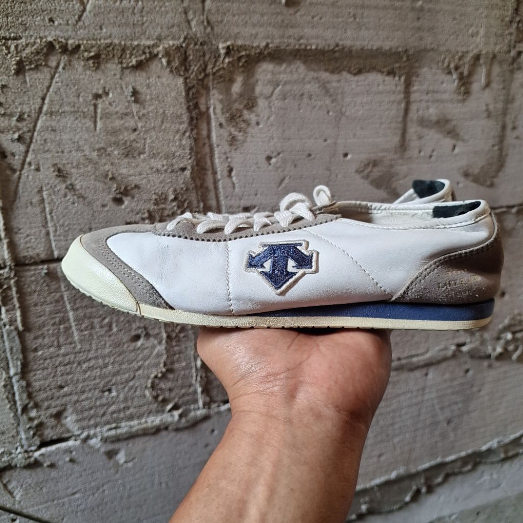 sepatu vintage second descente size 36,5