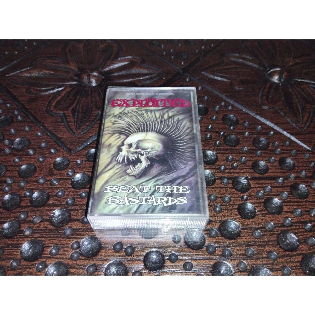 Kaset Punk, The Exploited - Beat the Bastard