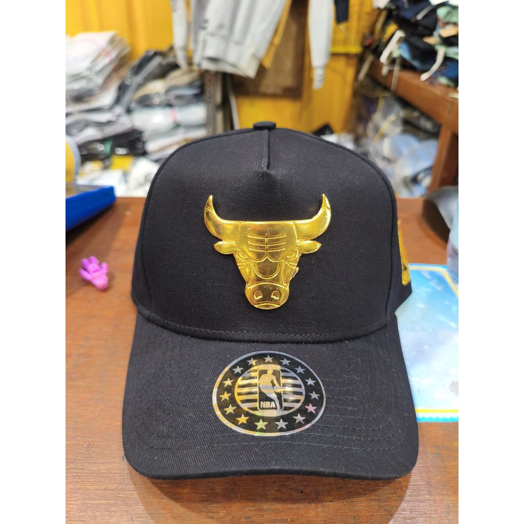 Topi Premium Emblem Besi