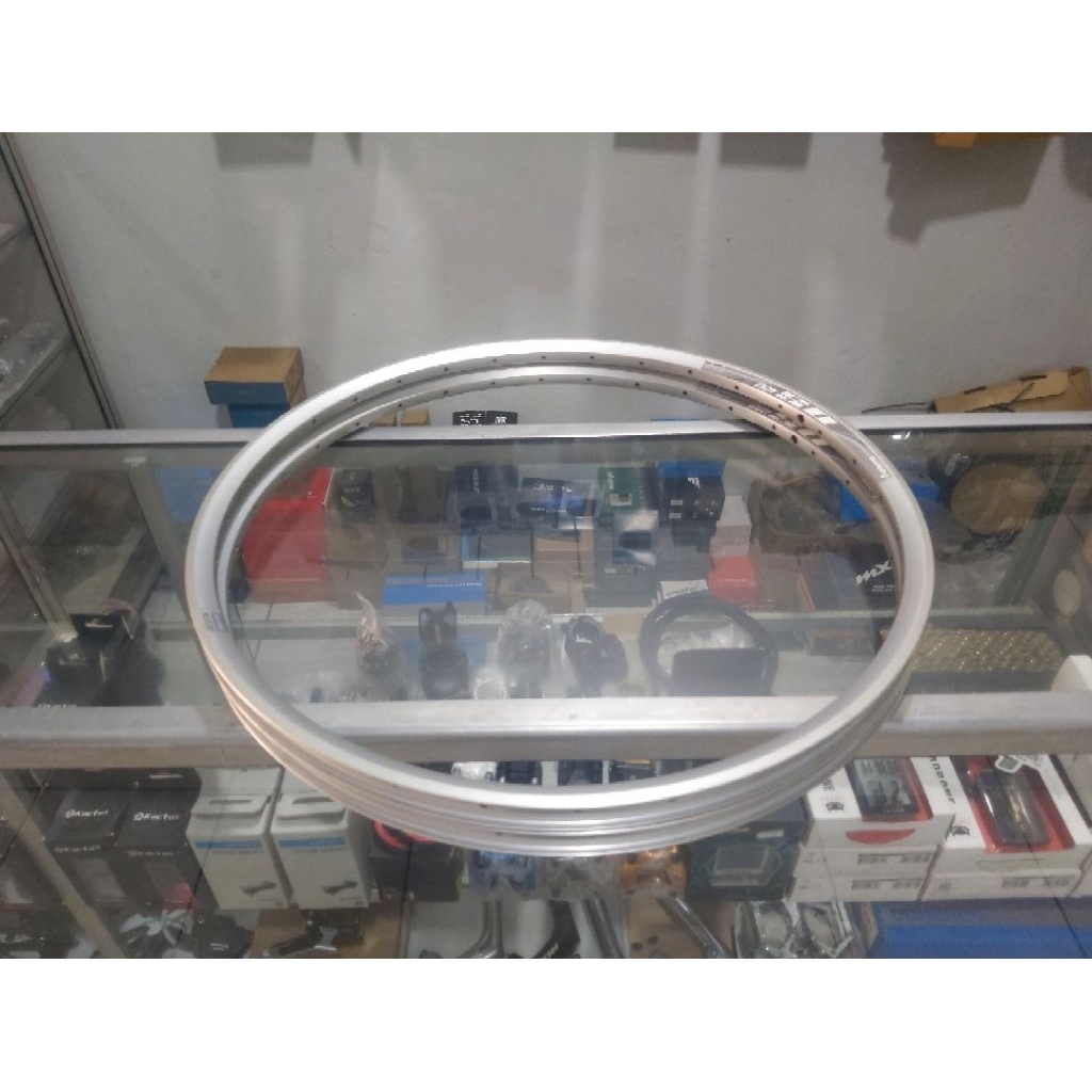 RIMS ARAYA DS 600 26 INCH 32 HOLE DISC BRAKE SILVER ALLOY SEPEDA MTB FEDERAL