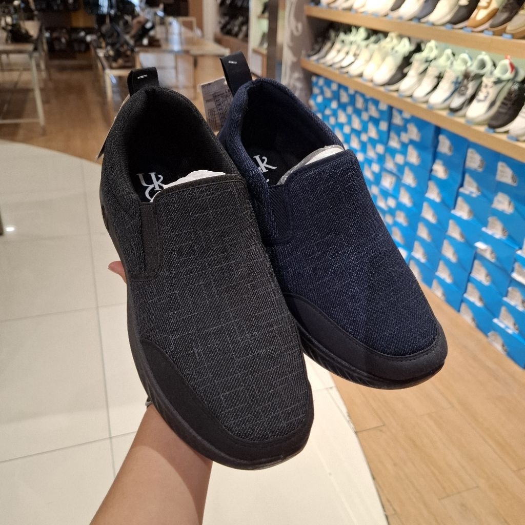 Sepatu Slip On Pria Empuk dan Ringan Brand Yongki Komaladi ORI