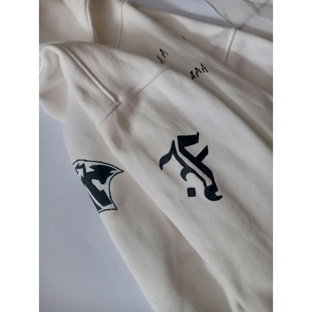 HoodieBoxyKelelawar.Feast