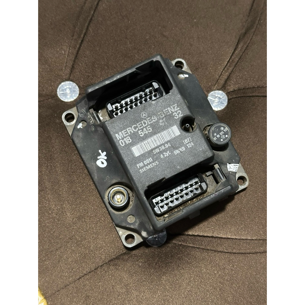 PMS 4132 C180/200 remote