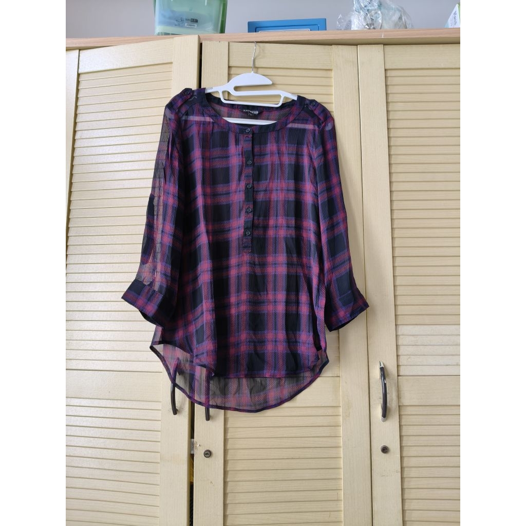 kemeja EXPRESS kotak-kotak size M