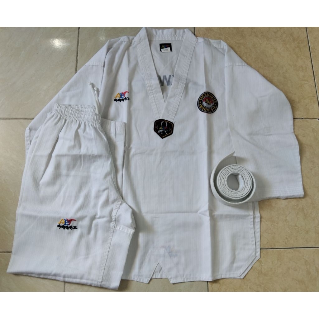 DOBOK TAEKWONDO, baju taekwondo tkd preloved (tb,175cm - bb,50kg)