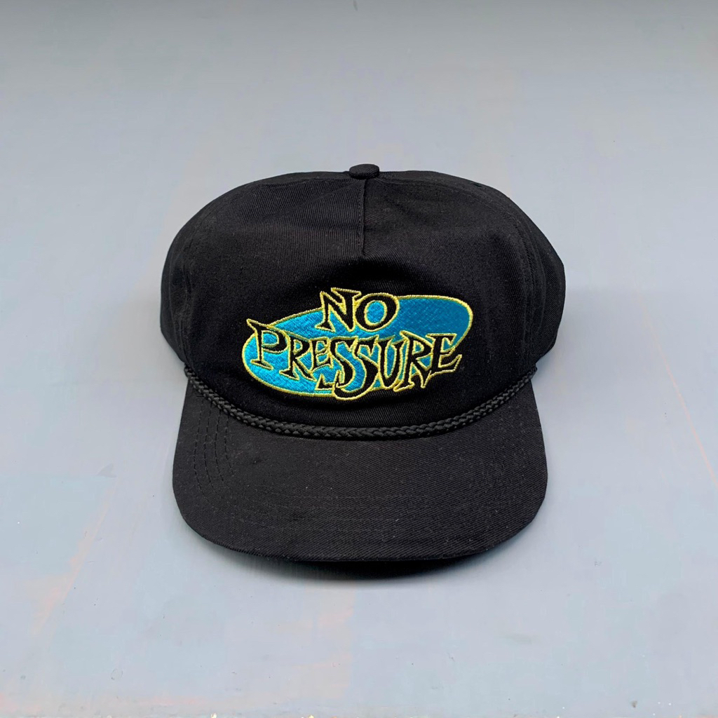 topi no pressure classic SnapBack band merch