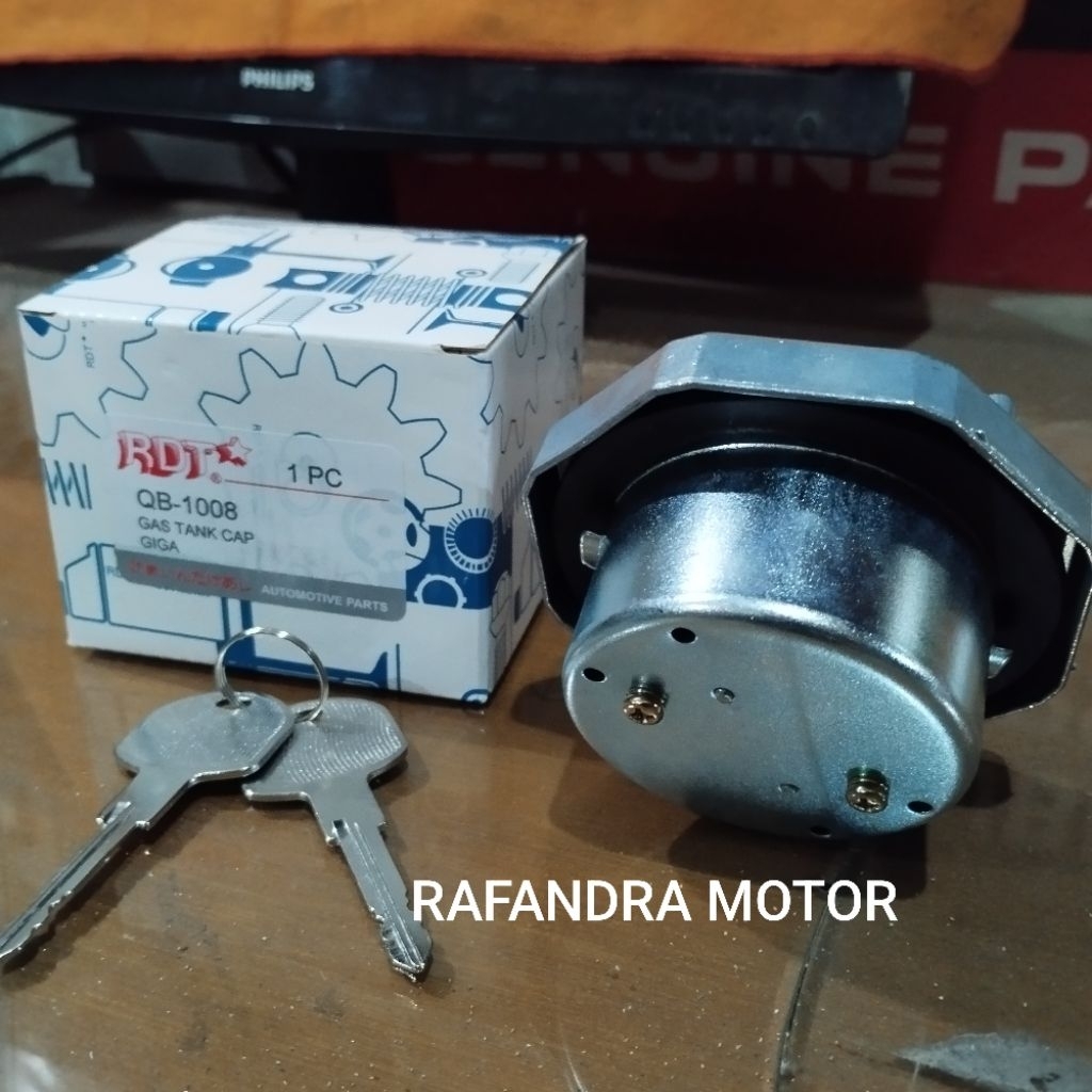 TUTUP TANGKI SOLAR ISUZU GIGA FVR/NMR71 (BEST QUALITY)