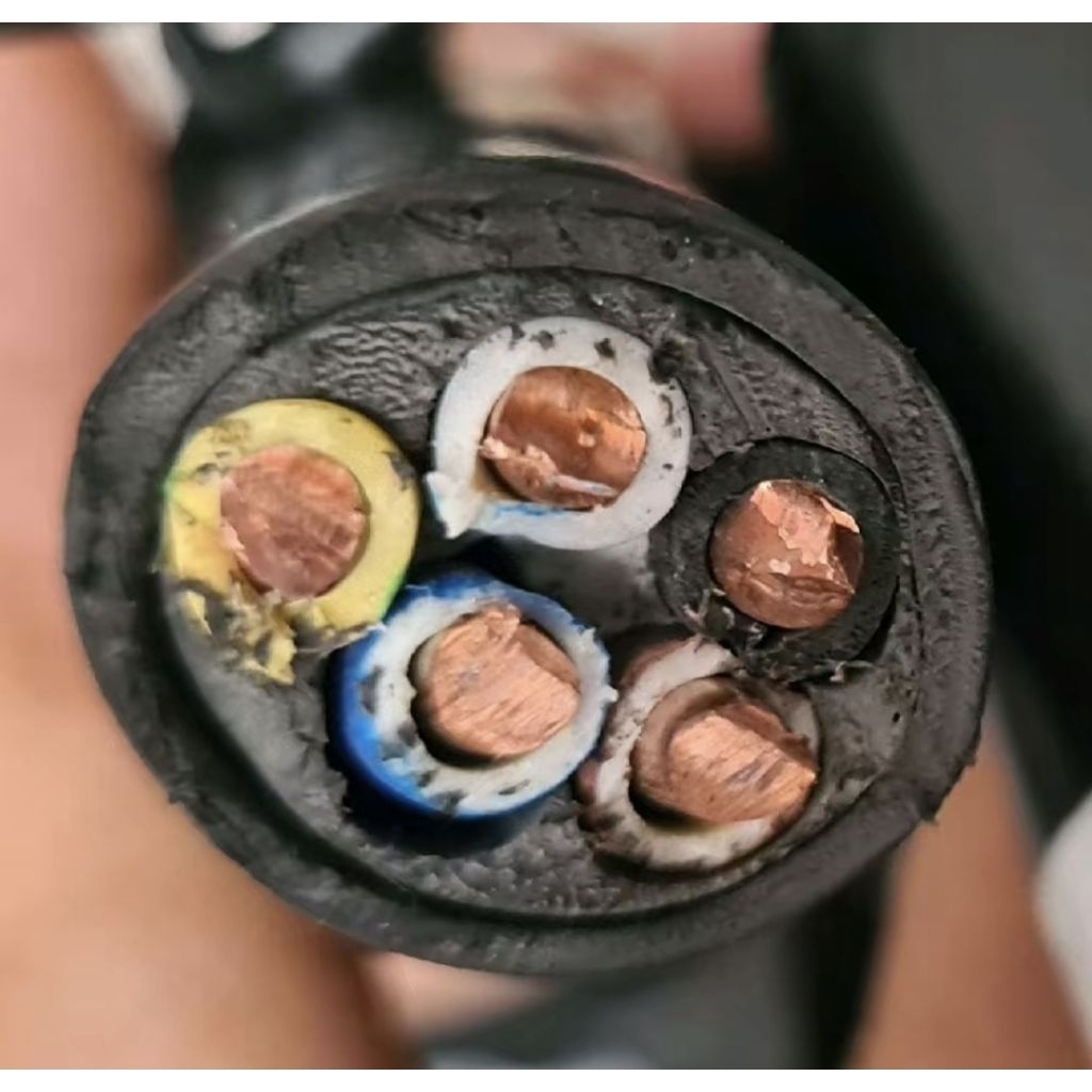 KABEL KONTROL NYY 5X10 SUPREME HITAM NYY 5 x 10 mm2 Ecer