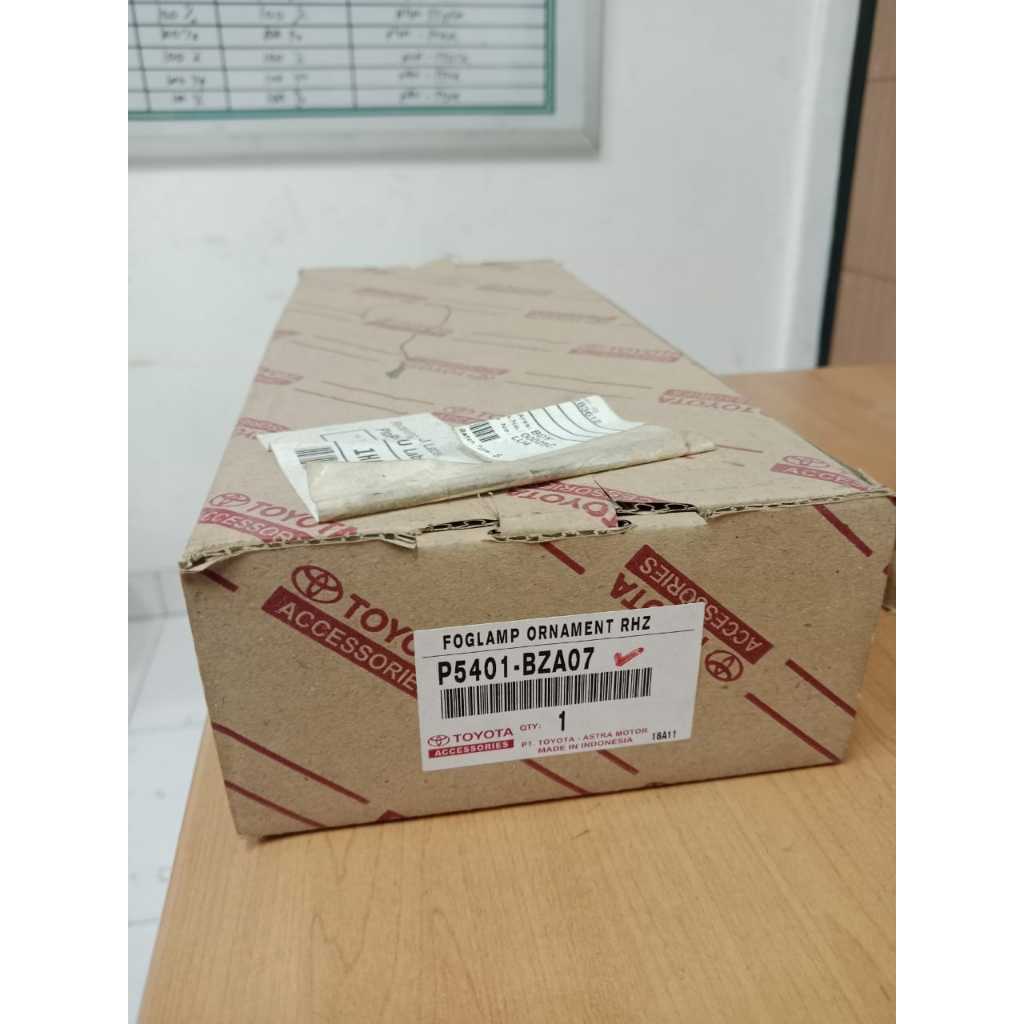 Foglamp Ornament Kanan (RH) Alphard/Avanza Veloz Original P5401-BZA07