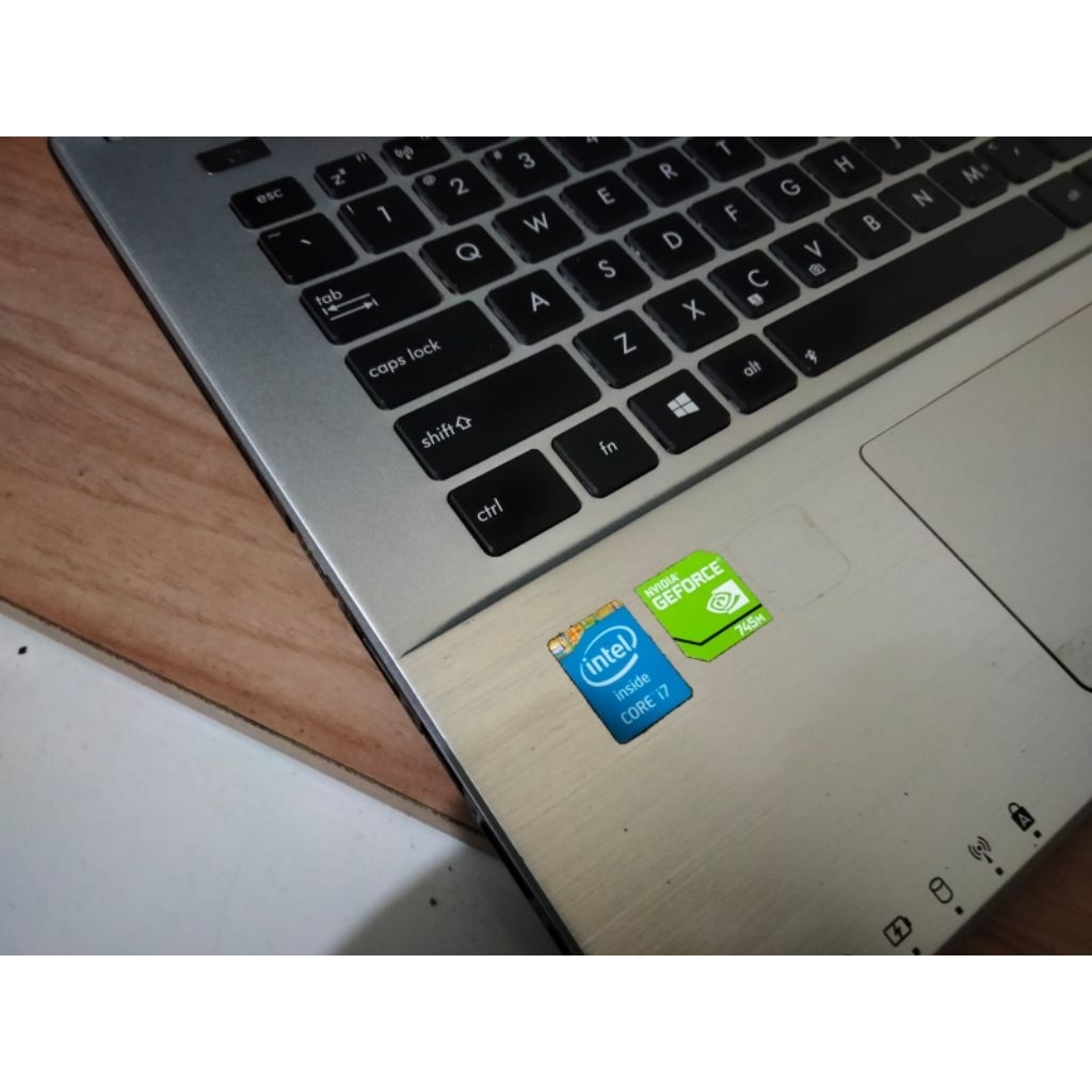 Asus x450j core i7 -4700Hq ram 8 GB SSD 256 VGA Nvidia 745/128bit
