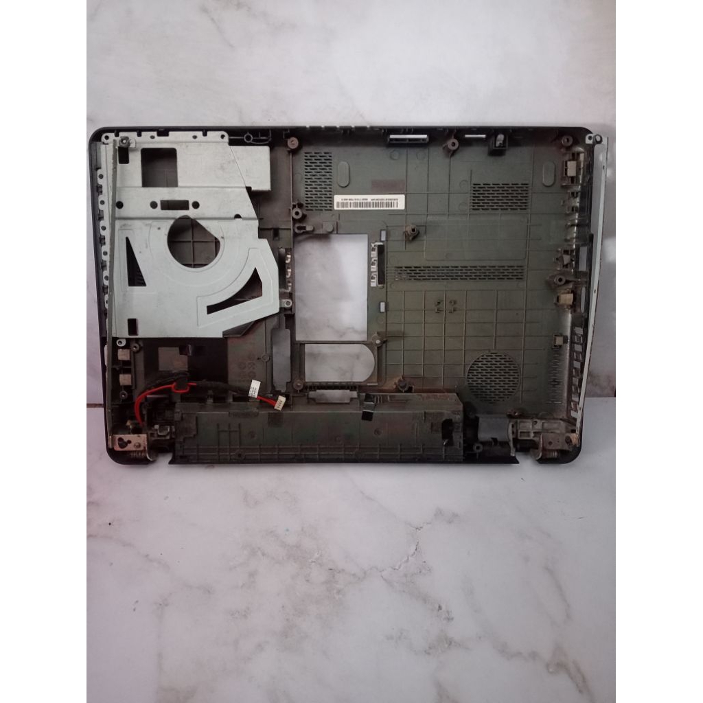 CASING BAGIAN BAWAH LAPTOP TOSHIBA L510