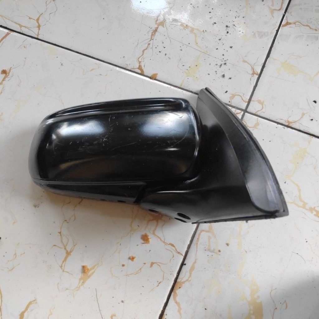 spion mazda 323 kanan ori