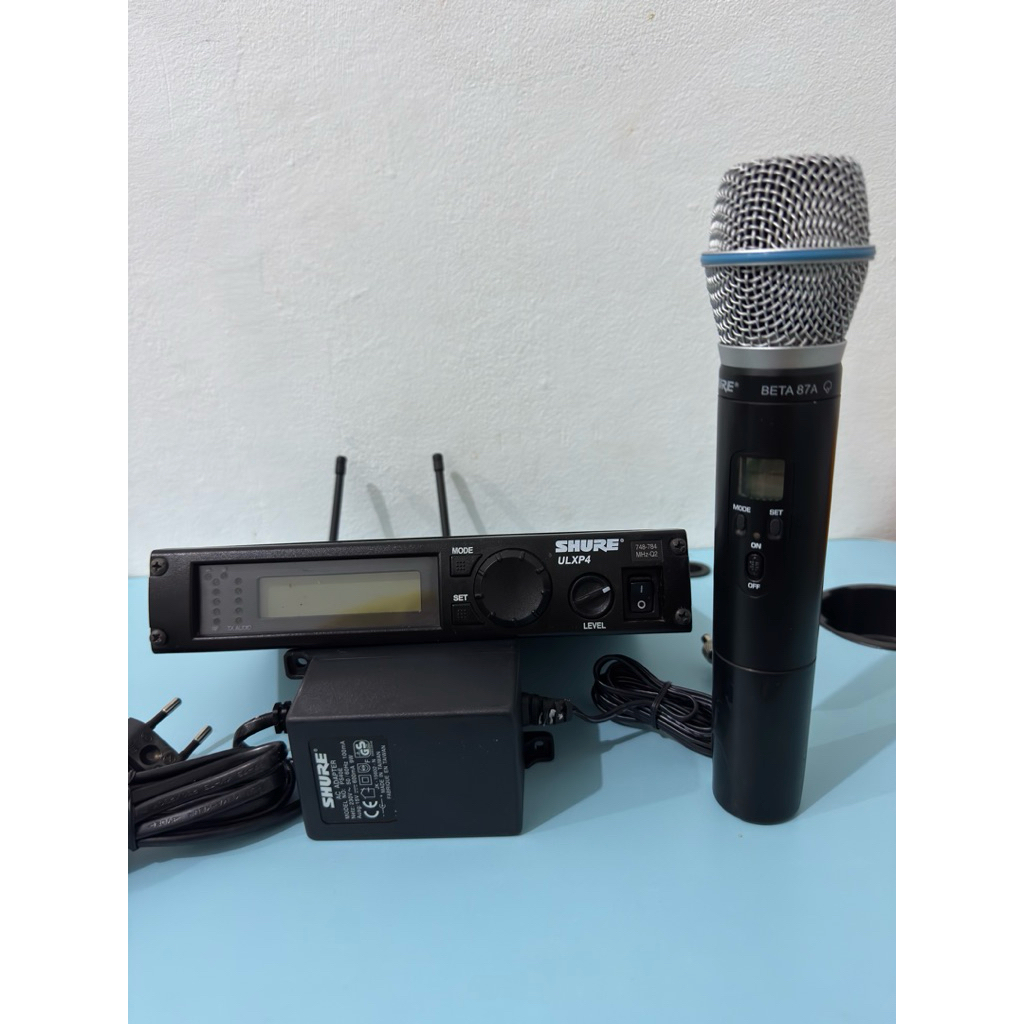Wireless Shure ULXP24 + mic Shure Beta 87A