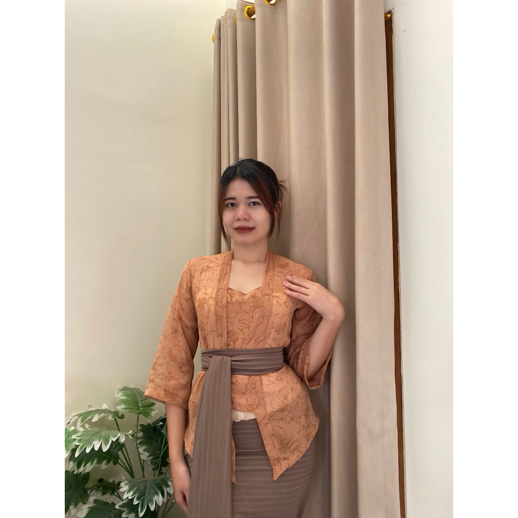 kebaya jadi lukis bali
