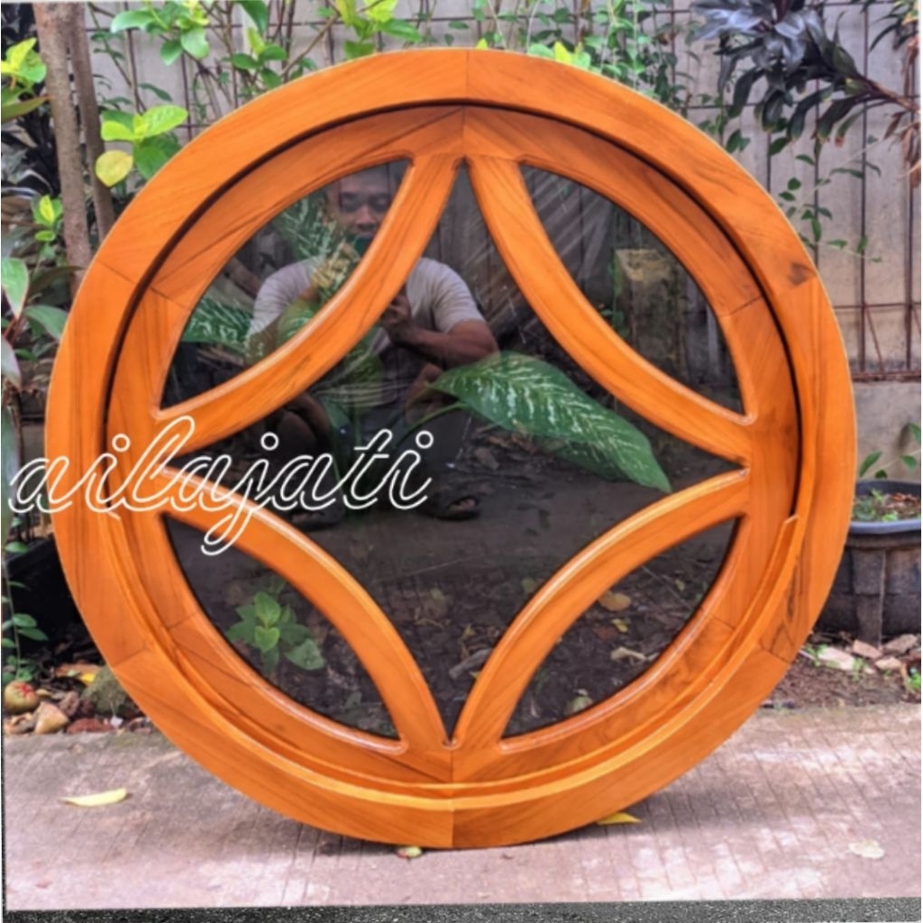 KB7-60 Jendela Putar Klasik Kayu Jati