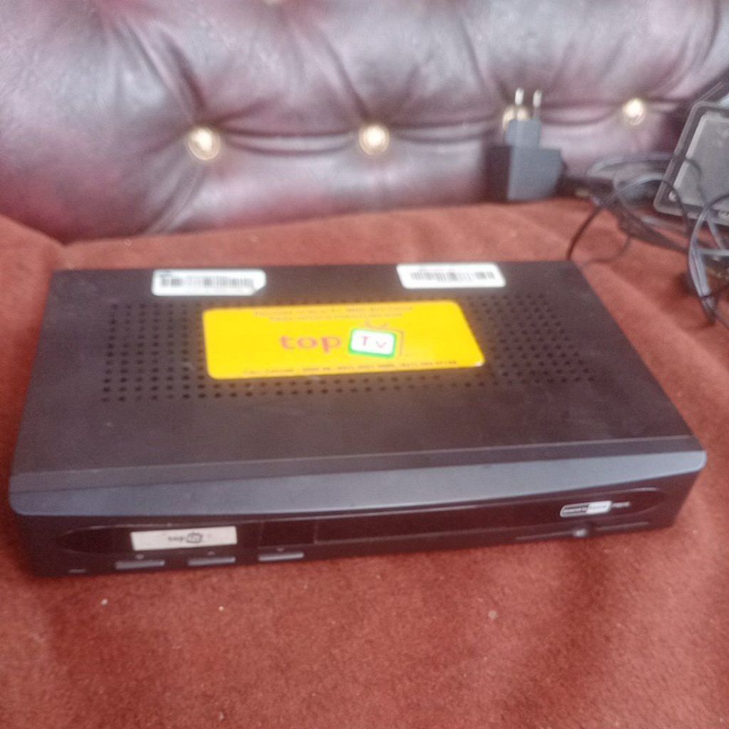 Reciever top tv, mnc sky vision, NORMAL