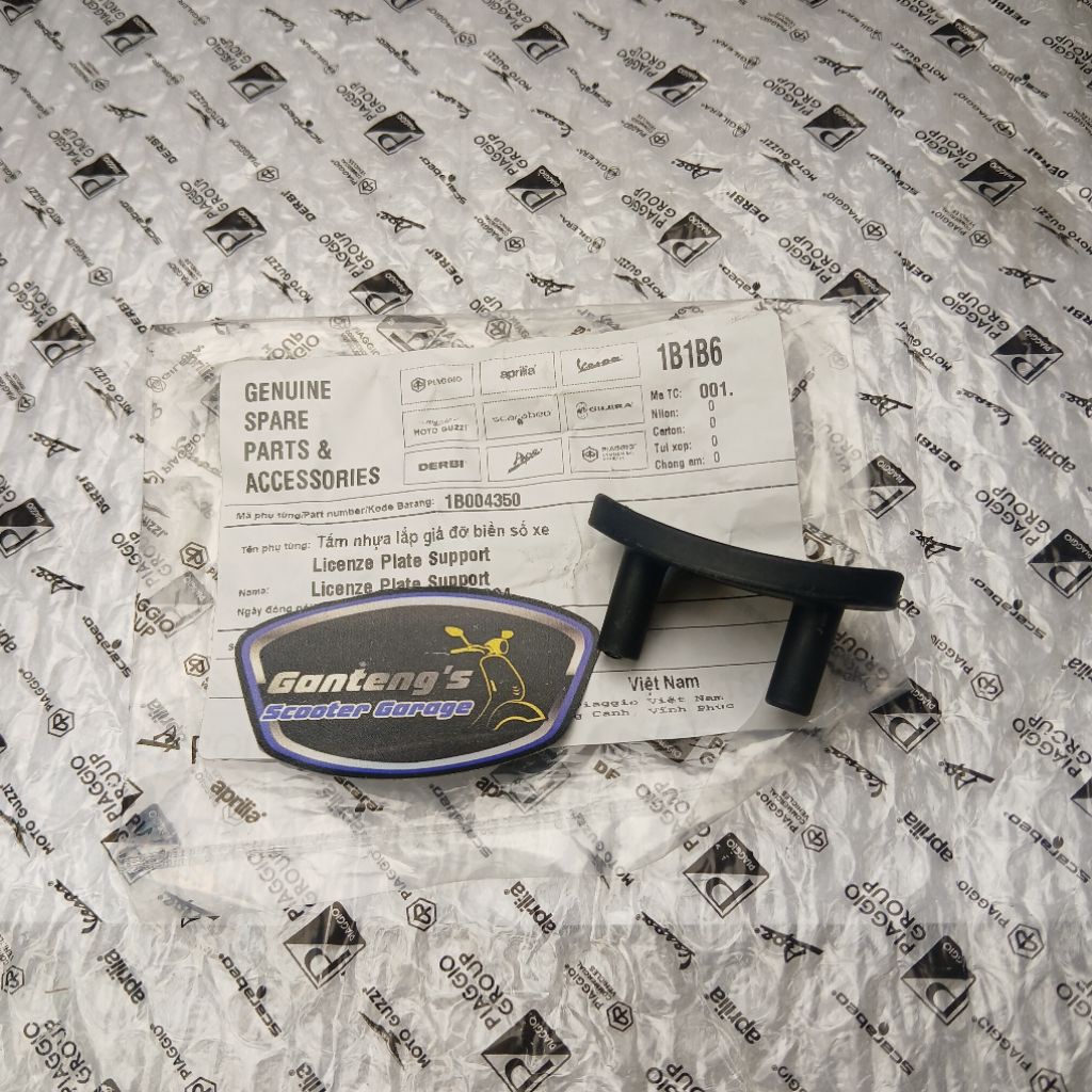 Pengunci Dudukan Plat Nomor Depan Vespa LX - S iGet Original