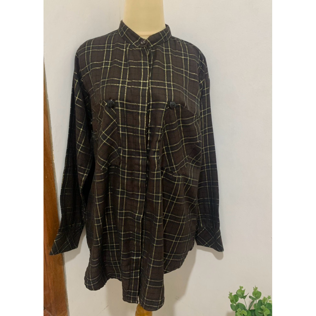 Preloved Kemeja Wanita / Preloved Kemeja / Preloved Kemeja Kantor / Kemeja Kantor Wanita / Baju Kant