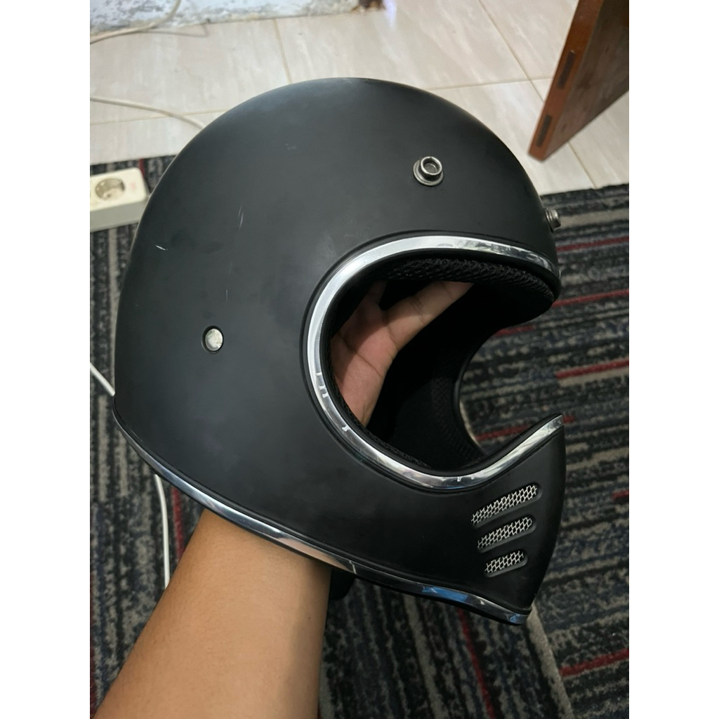 helm mirip mini moto