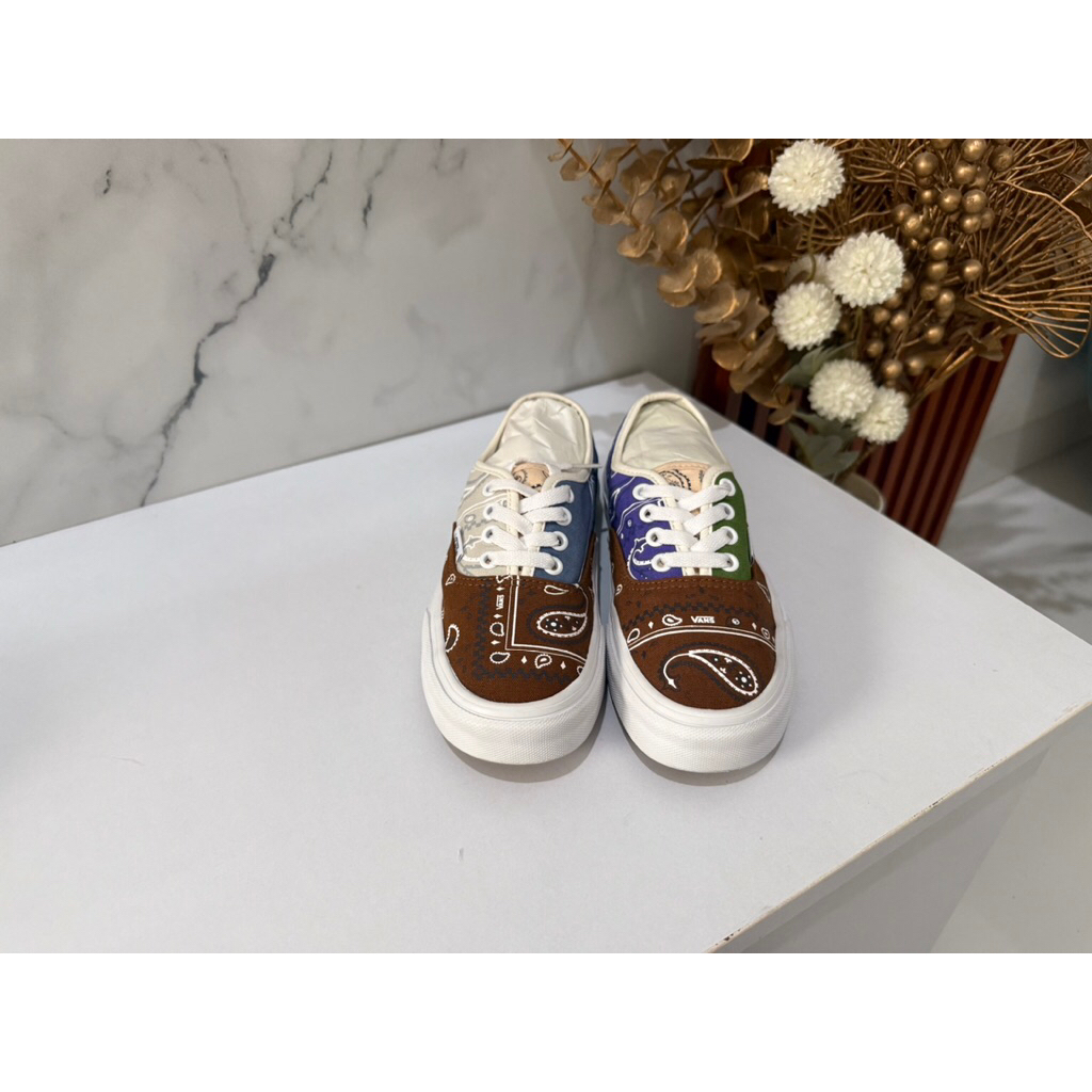 sepatu vans batik original second