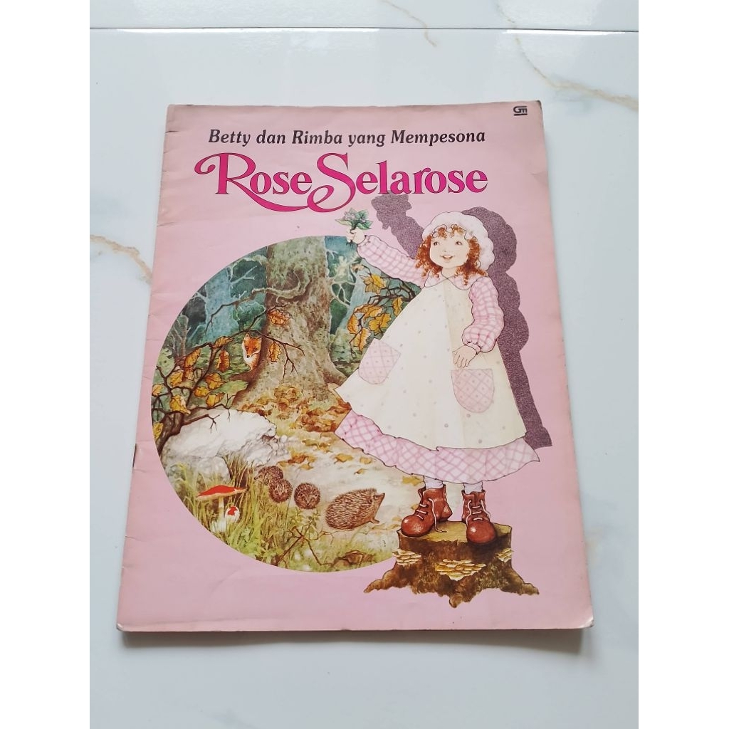 Rose Selarose Betty dan rimba