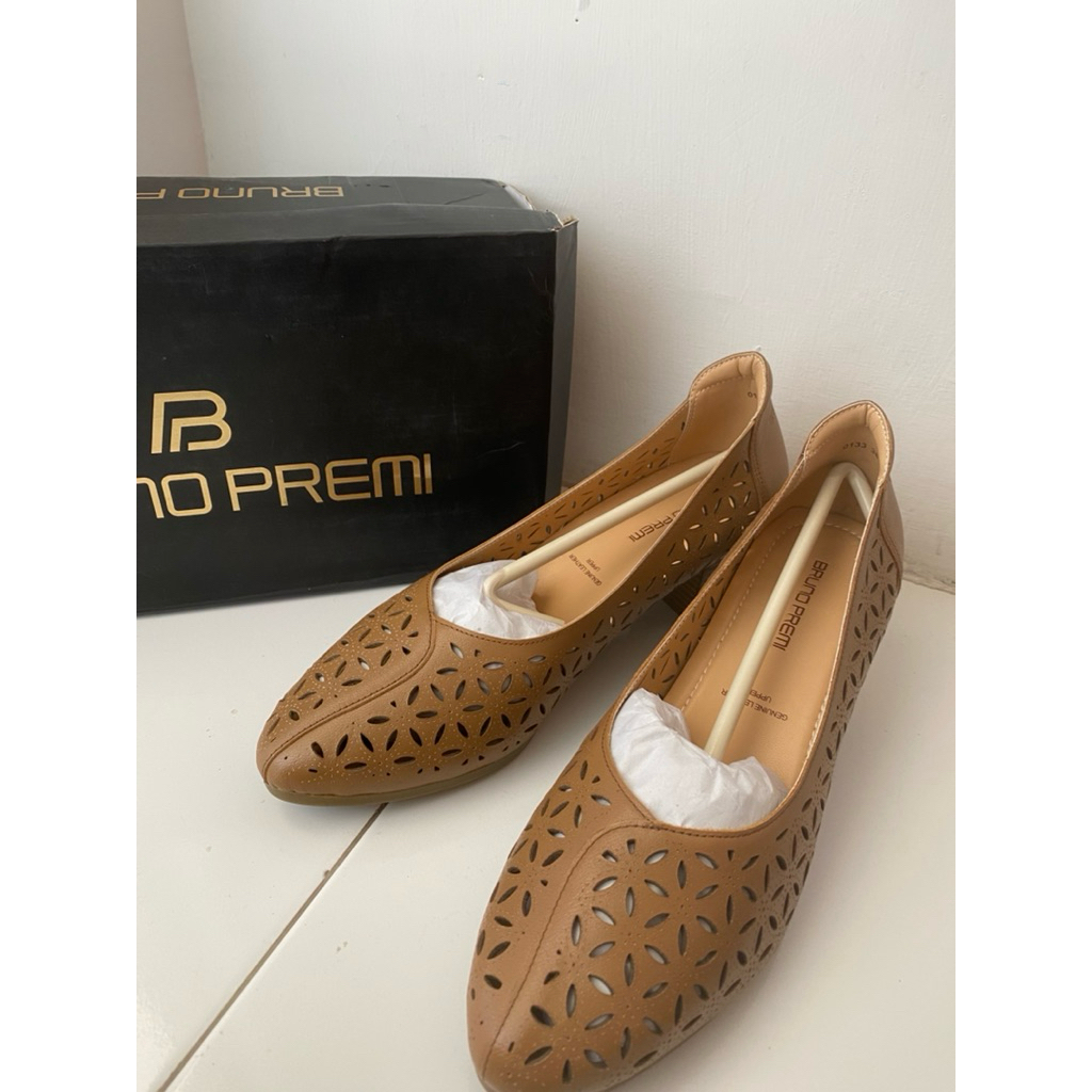 sepatu bruno premi